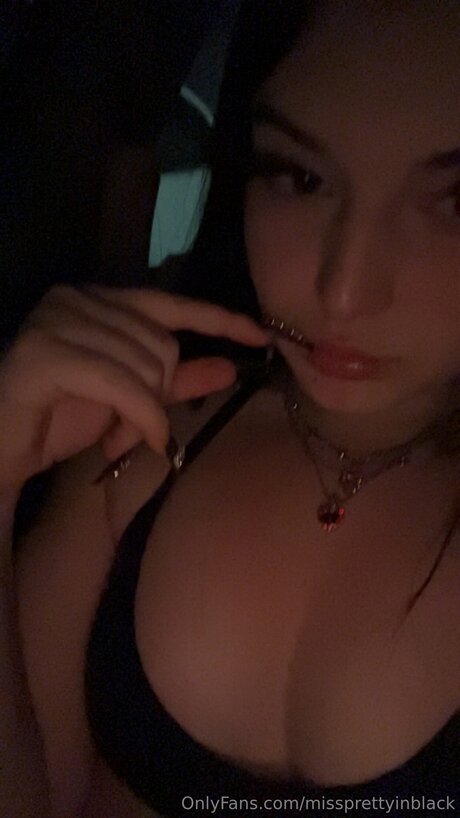 Missprettyinblack only fans leak
