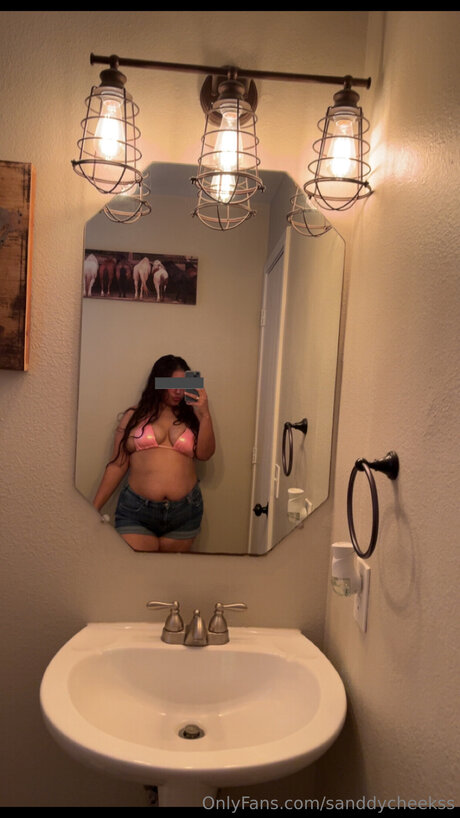 Sanddycheekss naked only fans