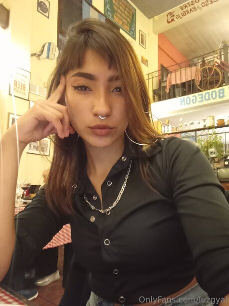Luzgyal naked onlyfans