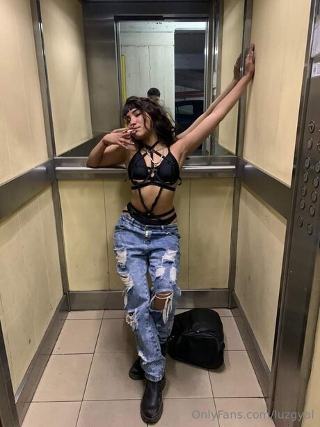 Luzgyal only fans nudes