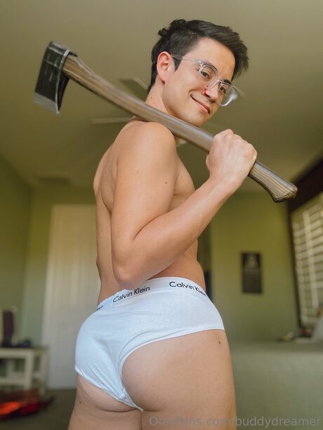 Buddycreamer onlyfans model photos