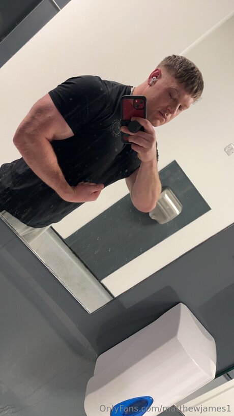 Matthewjames1 onlyfans public photos