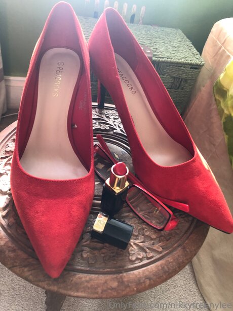 Nikkyfreenylee onlyfans free