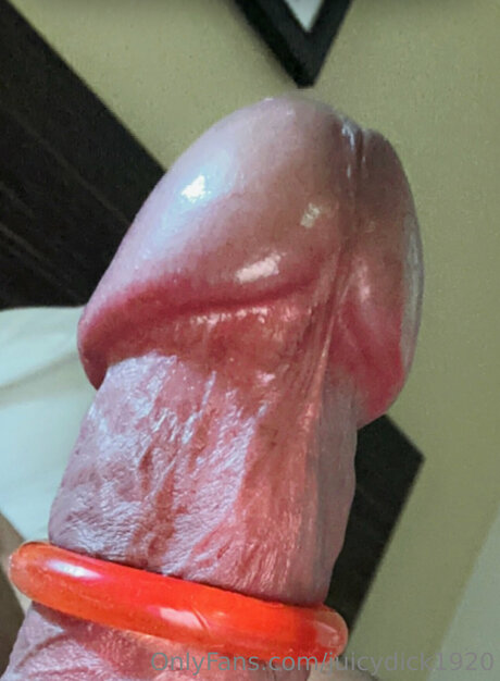 Juicydick1920 leaked nudes onlyfans