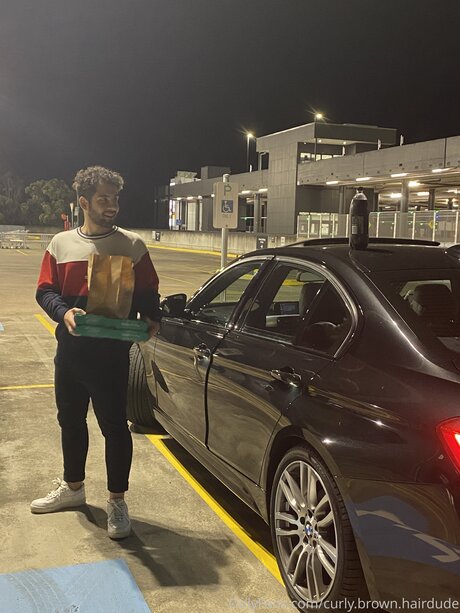 Curly Brown Hairdude onlyfans leakd