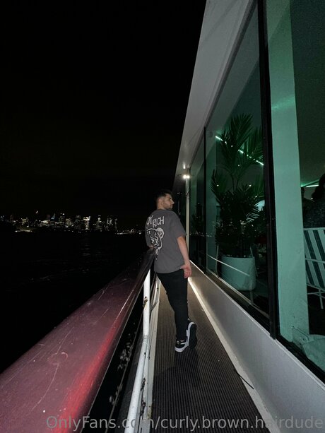 Curly Brown Hairdude onlyfans archives