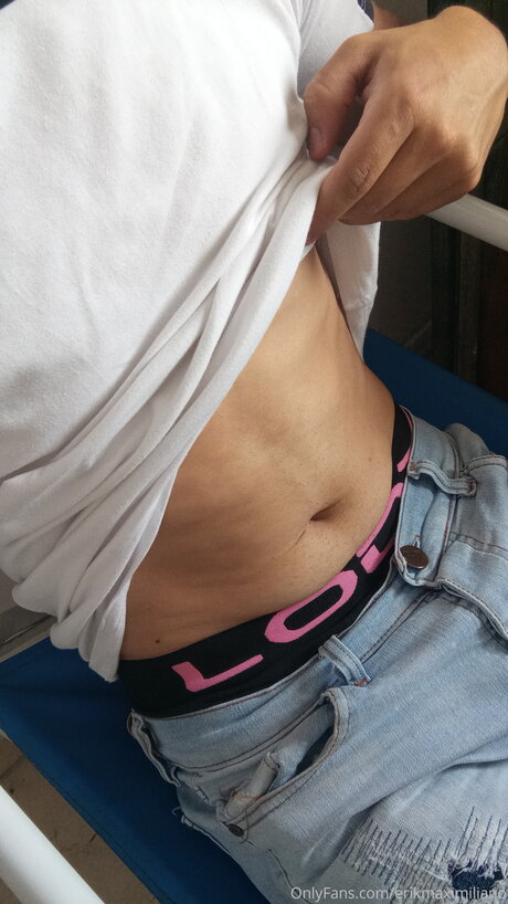 Erikmaximiliano onlyfans sex