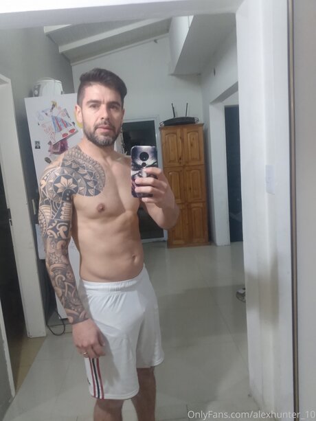 Alexhunter 10 onlyfans