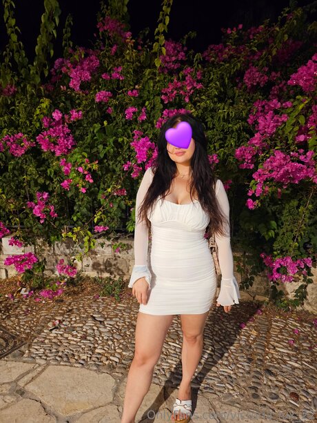 Victoria Lux 22 only fans pictures