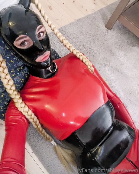 Shinyelween desnuda onlyfans