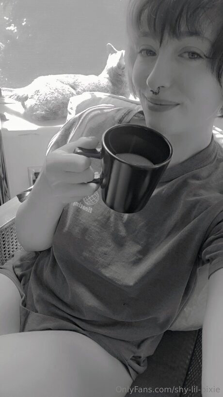 Shy Lil Pixie onlyfans leaked tits