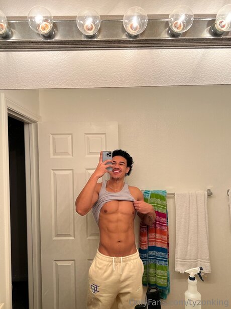 Tyzonking onlyfans naked pics