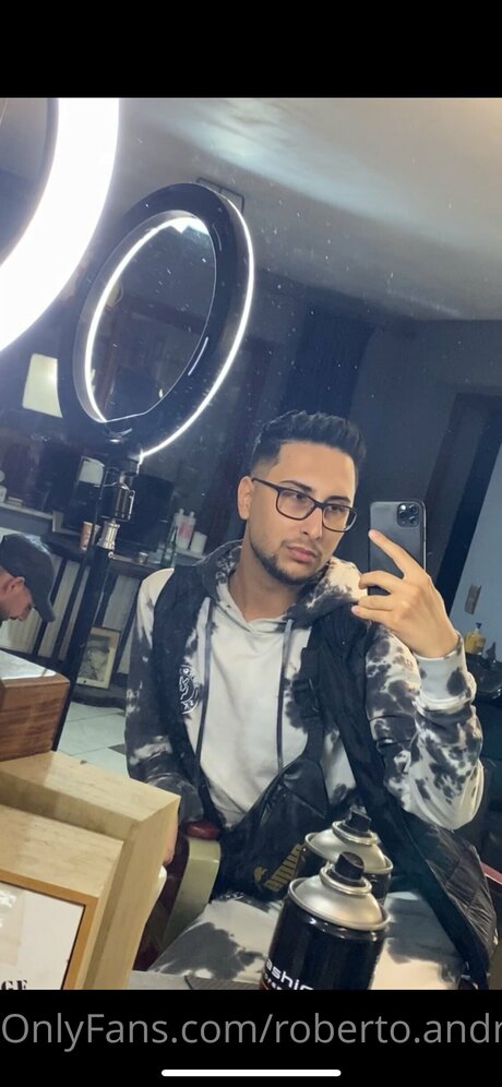 Roberto Andreas1 only fans content