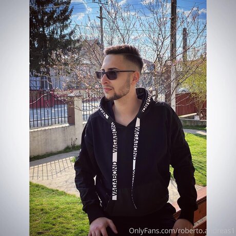 Roberto Andreas1 free only fans