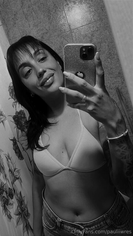 Pauliiwres nude leaks onlyfans