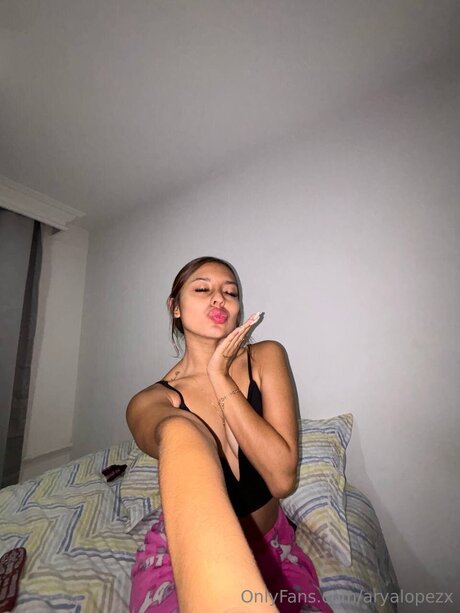 Aryalopezx only fans leaked