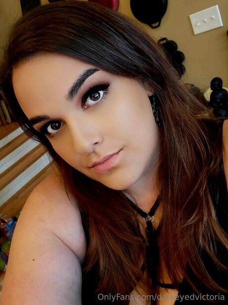 Darkeyedvictoria onlyfans sextape leak