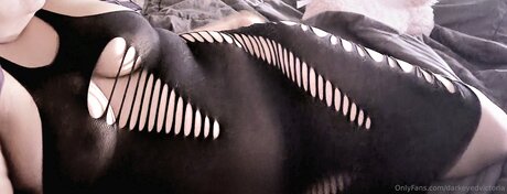 Darkeyedvictoria new onlyfans leaks