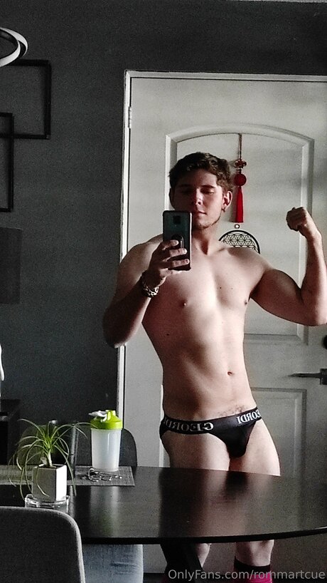 Rommartcue only fans photos