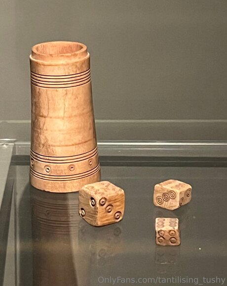 Tantilising Tushy onlyfans public photos