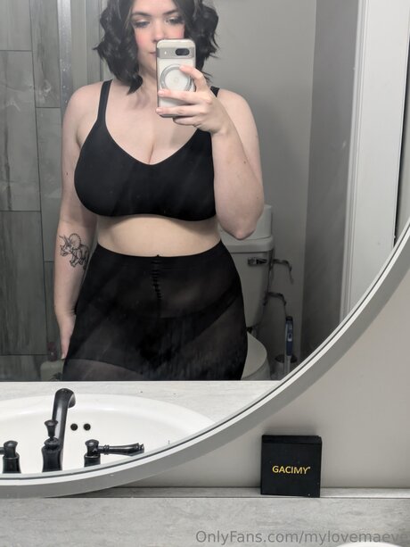 Mylovemaeve onlyfans leaked.