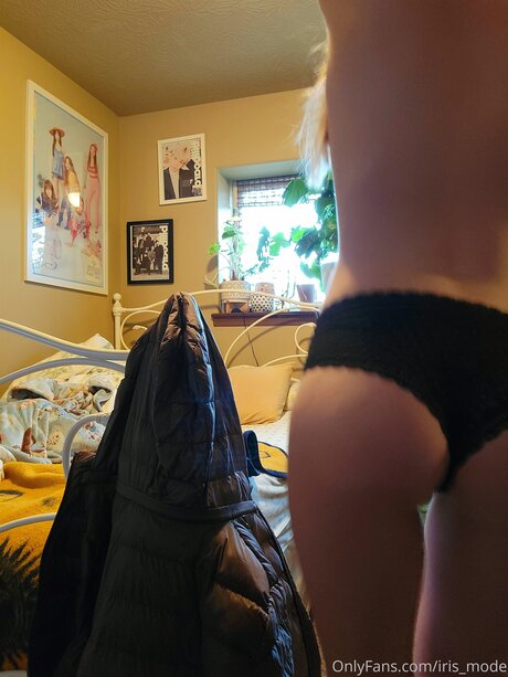 Thebunnyiris onlyfans model photo