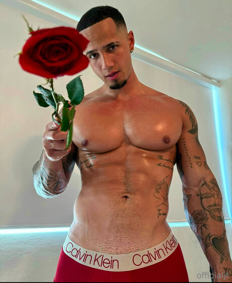 Officialjt onlyfans leaked tits