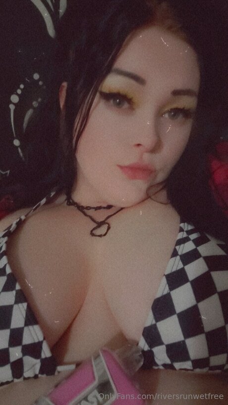 Riversrunwetfree onlyfans sexy