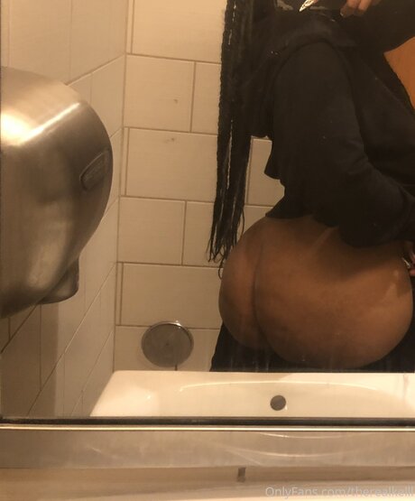 Therealkelll onlyfans leaked