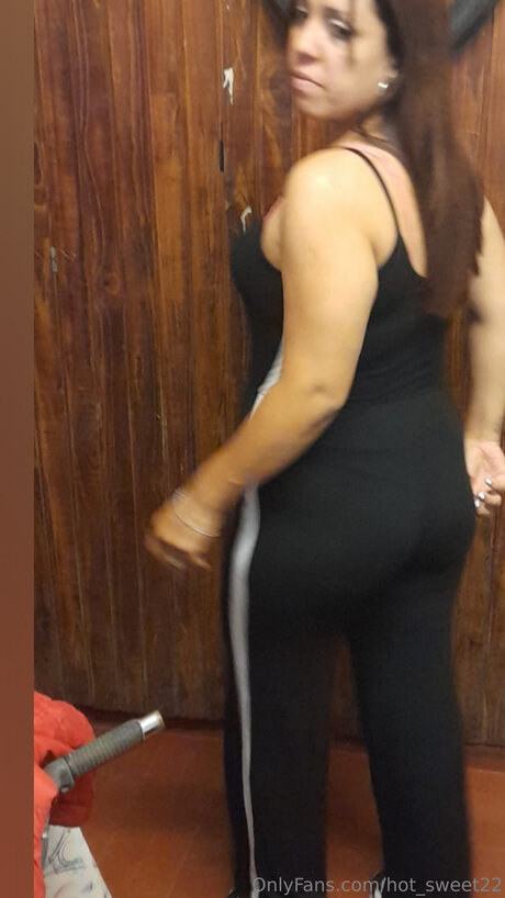 Hot Sweet22 Profile pic