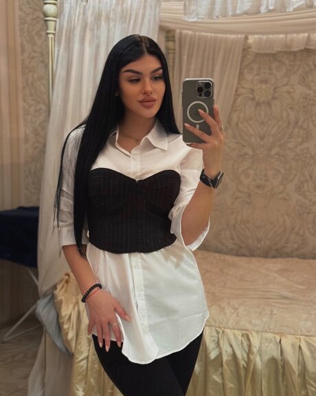 Midnight Rosa onlyfans picture