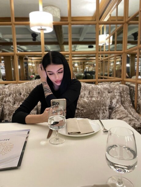 Midnight Rosa onlyfans images