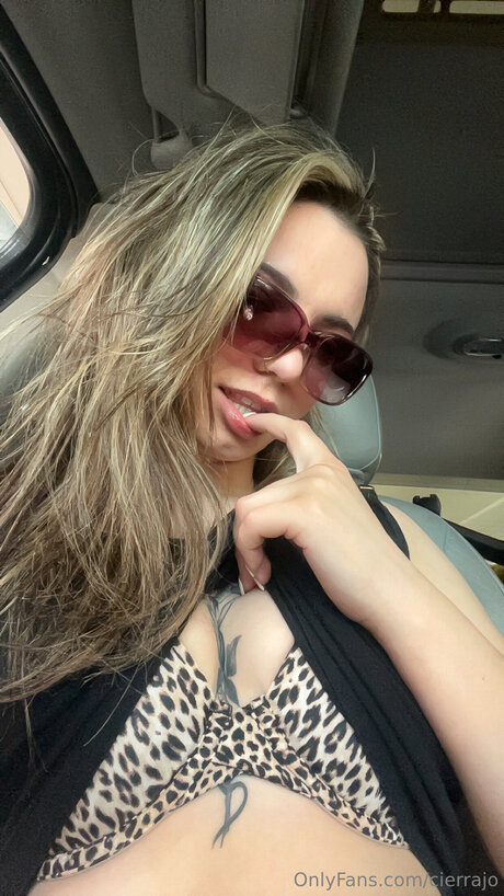 Charisma J onlyfans desnuda