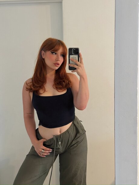 Rain In Summer onlyfans model photos