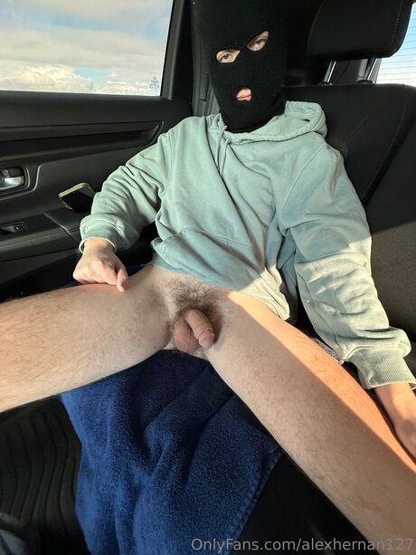 Alexhernan127 free onlyfans