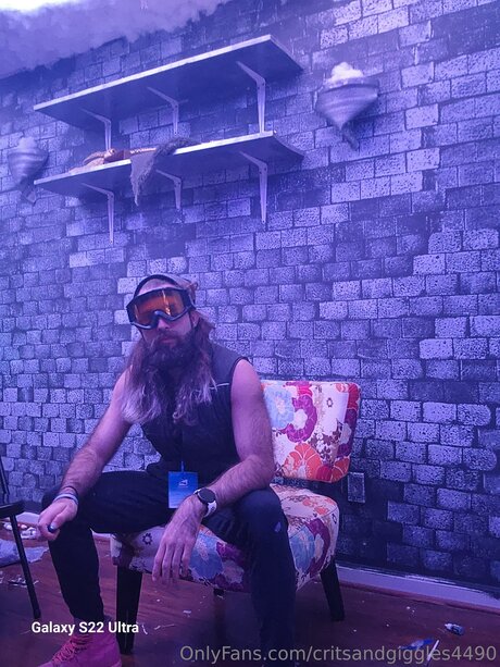 Critsandgiggles4490 leaked nude onlyfans