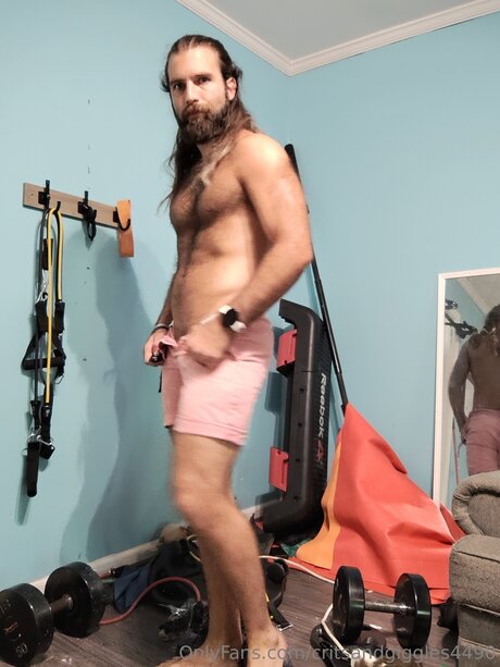 Critsandgiggles4490 leaked onlyfans