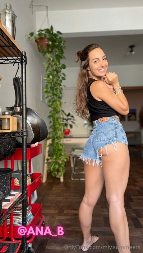 Miy Summeers onlyfans nudes