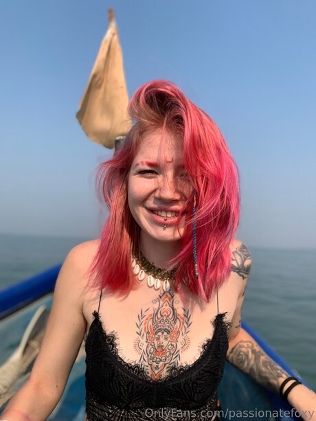 Passionatefoxy onlyfans leaked