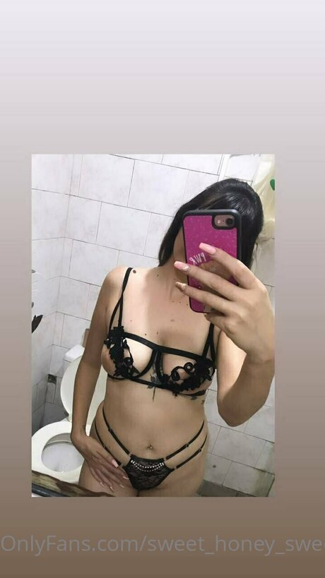 Sweet Honey Sweet only fans nude leaks