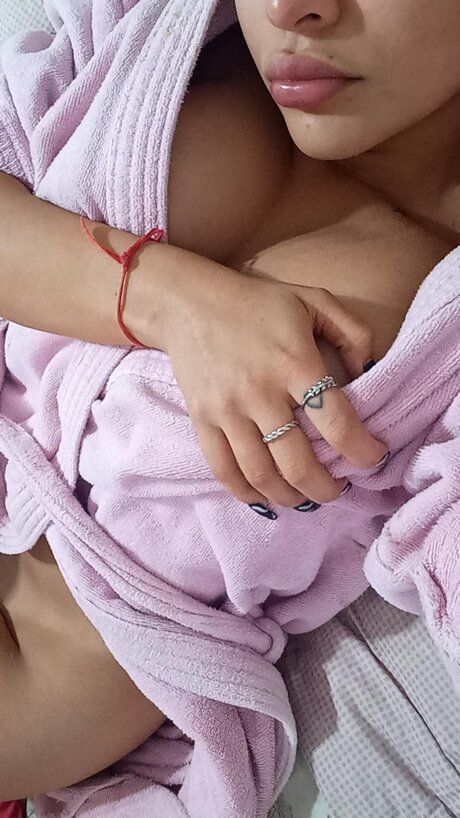 Xlassiexx only fans content