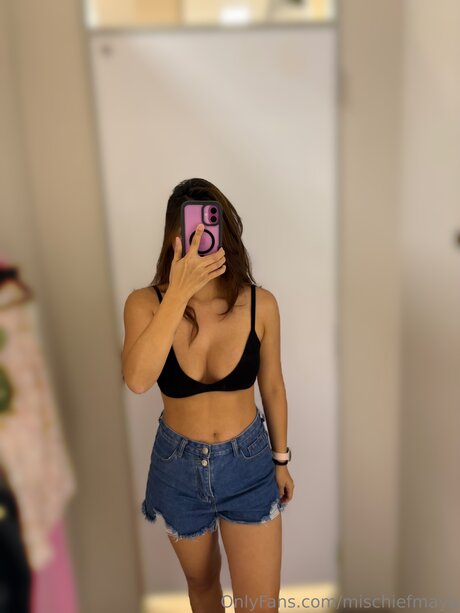 Mischiefmaya naked onlyfans