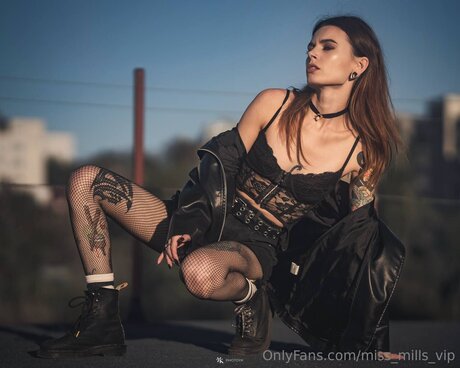 Miss Mills Vip onlyfans leakes