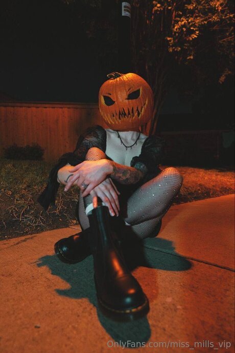 Miss Mills Vip only fans pics