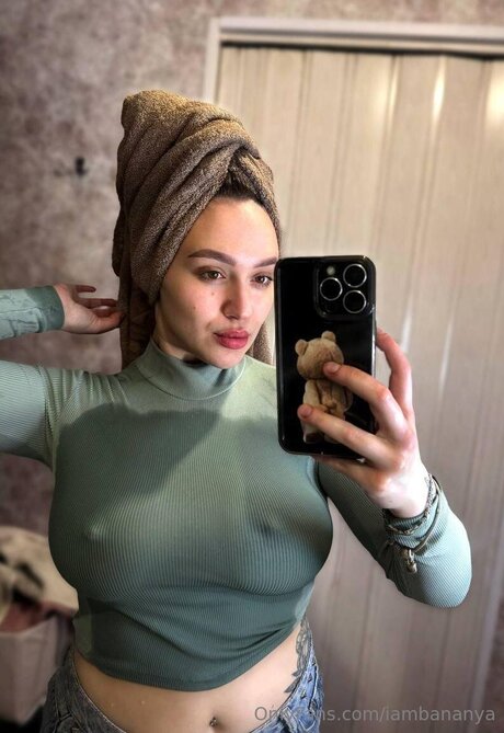 Iambananya nude on onlyfans