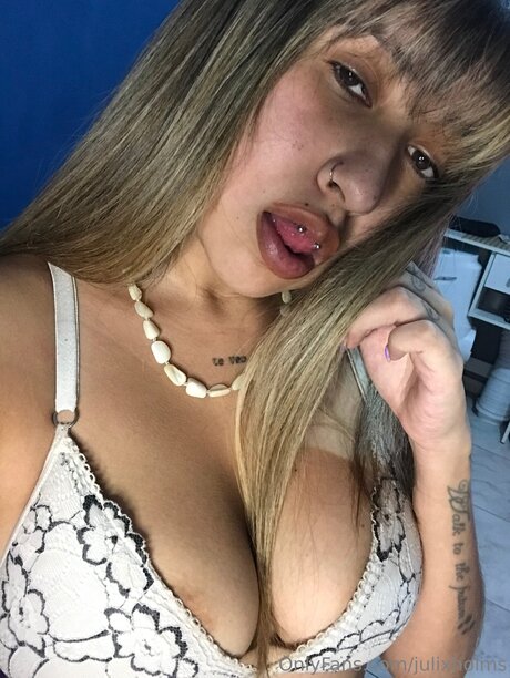 Julixholms hot onlyfans