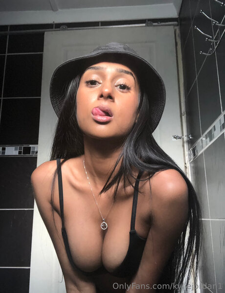 Kyliejordan66 onlyfans sextape