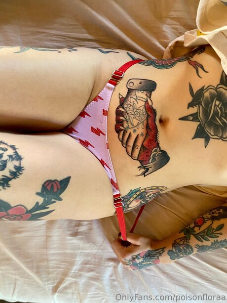 Poisonfloraa onlyfans leaks nude