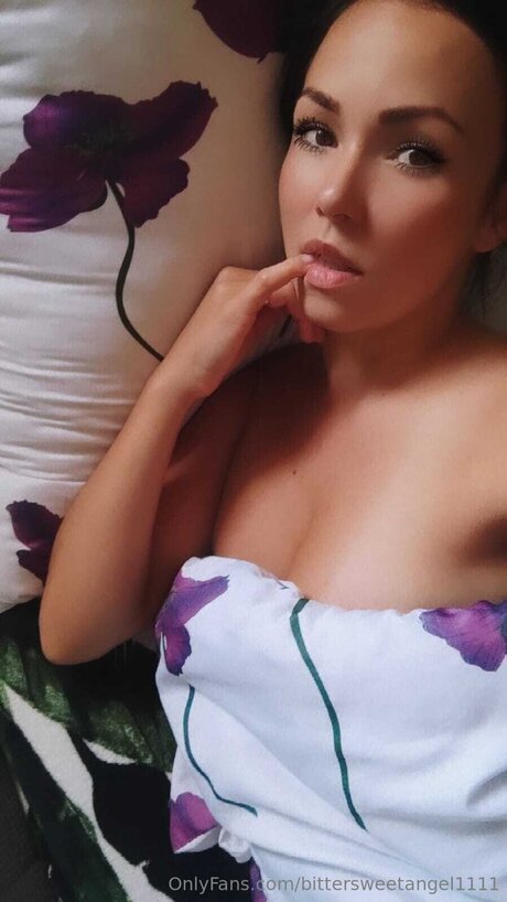 Bittersweetangel1111 naked leaked onlyfans