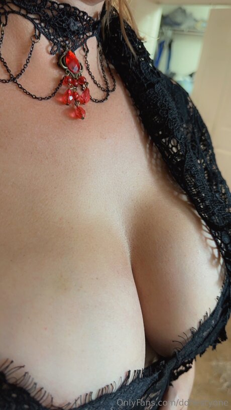 Ddfiestyone xxx only fans